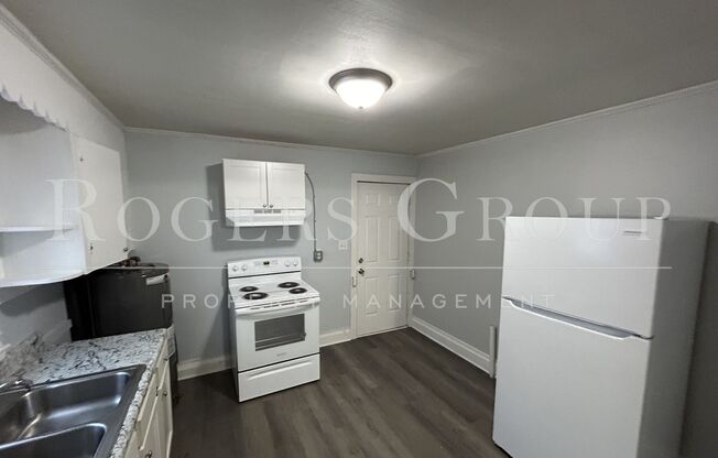 2 beds, 1 bath, $795