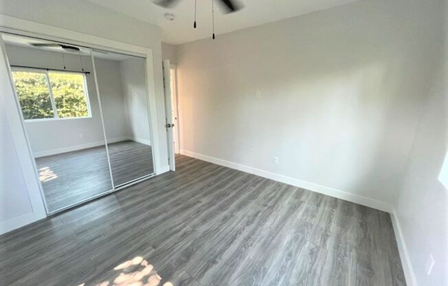 2 beds, 1 bath, $2,600