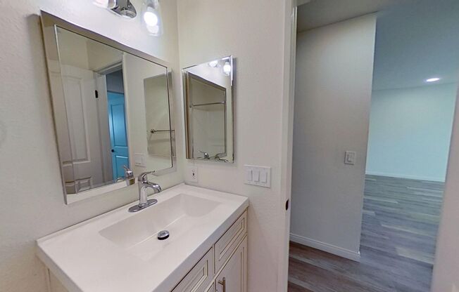 1 bed, 1 bath, 570 sqft, $2,095, Unit 204