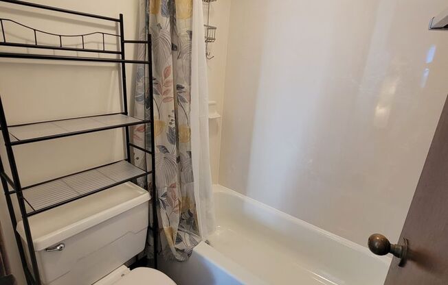 1 bed, 1 bath, $2,197, Unit # 904