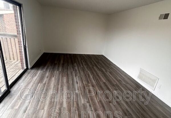 5000 NW KALIVAS CIR