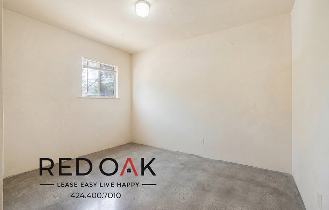 3930 ROXANNE AVE