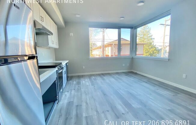 5521 15 AVE NE