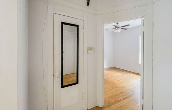 1 bed, 1 bath, 695 sqft, $1,695, Unit 1918-3