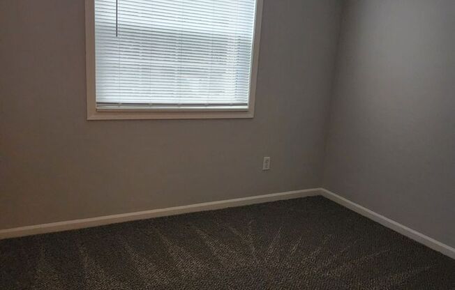 2 beds, 1 bath, 775 sqft, $885, Unit 364C