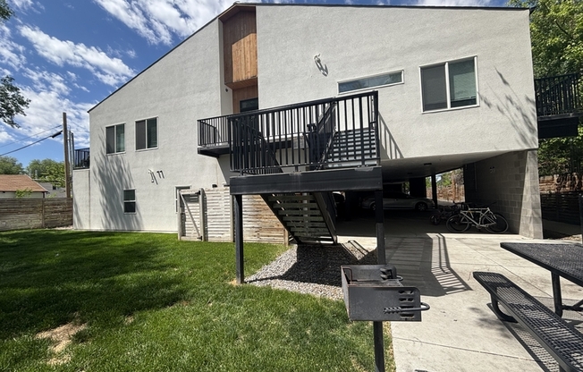 3579 South 900 East