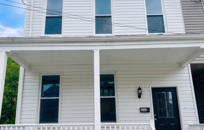 Spacious 4 Bedroom 1 Bathroom Single Family Home (Perry South)