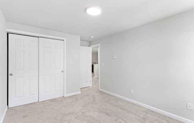 2 beds, 1 bath, 830 sqft, $2,300, Unit A102