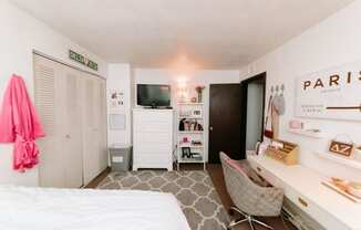 King Size Bedroom at University Commons, Pittsburgh, PA, 15213