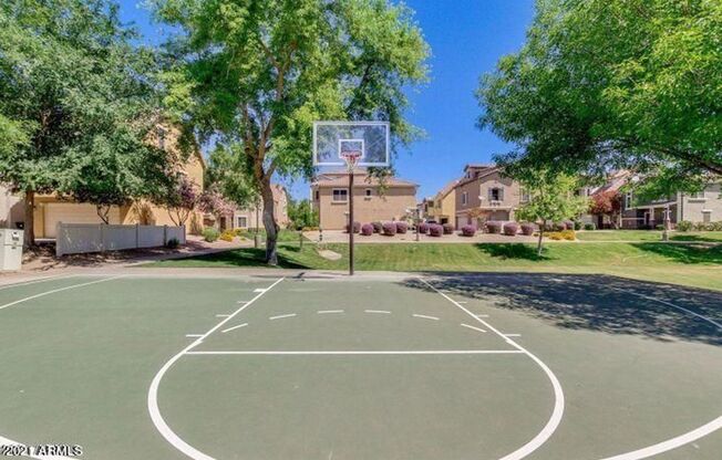3 beds, 2.5 baths, $2,345