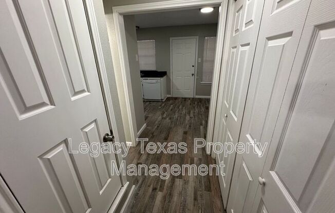 1608 SUN VLY DR