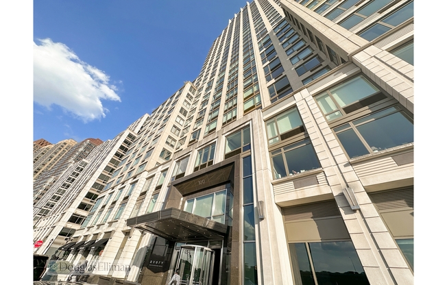 2 beds, 1 bath, 940 sqft, $6,500, Unit 11K