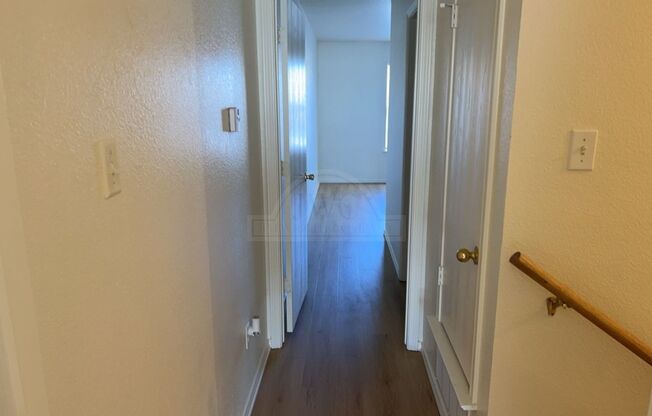 2 beds, 2.5 baths, $1,095, Unit 138 Ryan Unit B