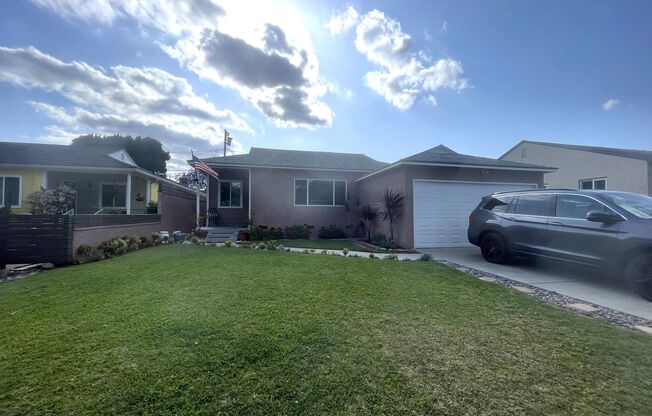 Coming Soon: Charming 3BR/2BA Home with Garage and Private Yard in Long Beach