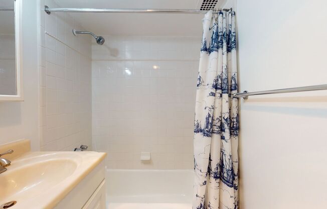 Studio, 1 bath, $1,400