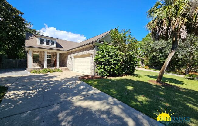 Stunning 3-Bedroom Home in desirable Destin location!