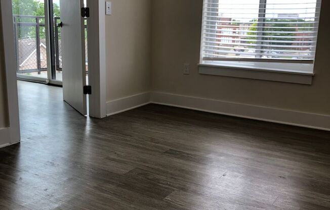 2 beds, 2 baths, 600 sqft, $1,799, Unit 219