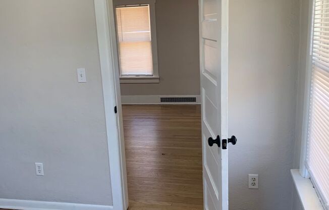 5 Bedroom - PRE-LEASING FOR JUNE