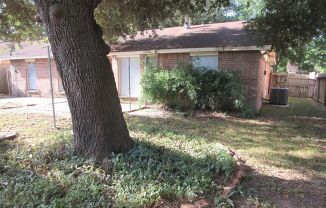 2 beds, 2 baths, $1,600