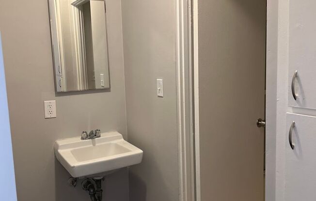 1 bed, 1 bath, 541 sqft, $1,595, Unit 1948-313