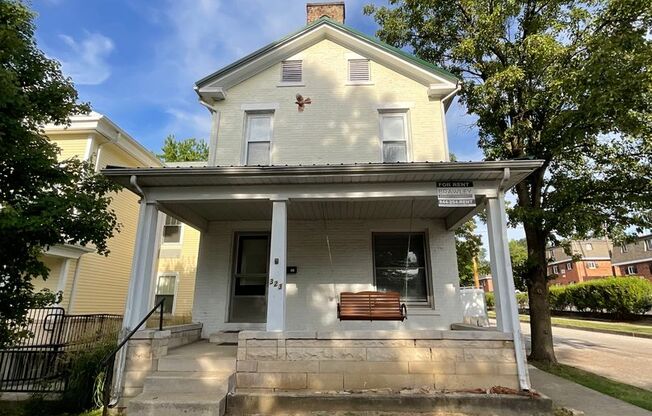 4 BED HISTORIC BLOOMINGTON HOUSE!! *AVAILABLE AUGUST 2026*