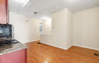 4 beds, 2 baths, $1,925, Unit Unit 13