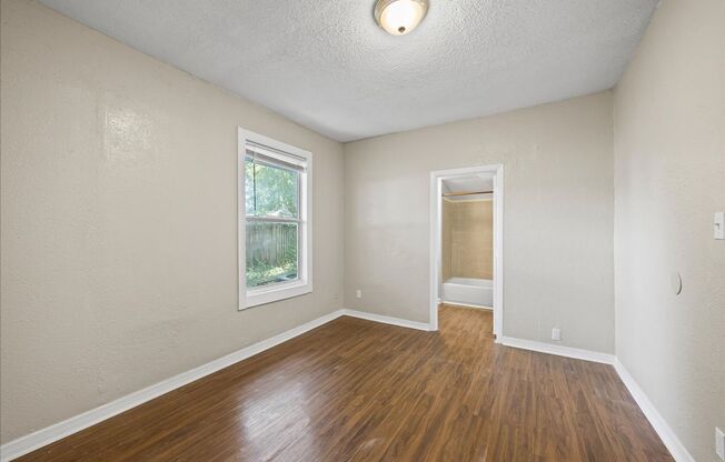 Beautiful 3/2 on Large Lot!