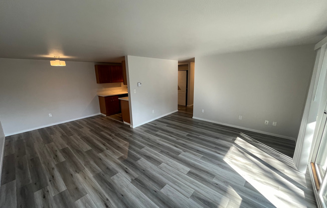 1 bed, 1 bath, 800 sqft, $1,745, Unit 2727 - 102