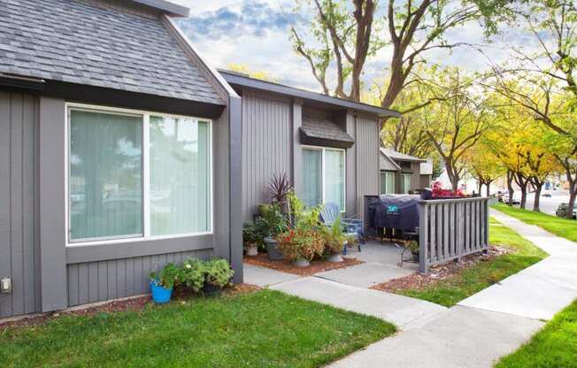 Maple Ridge Apartments Exterior