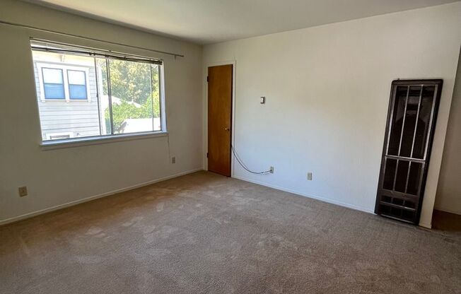 1 bed, 1 bath, $1,595, Unit 523 4th Street