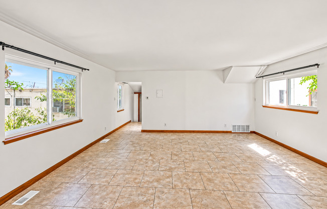 3 beds, 3 baths, 2,100 sqft, $3,750, Unit 3709