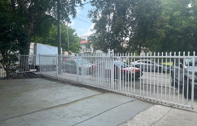 Apartment in the Heart of Little Havana!