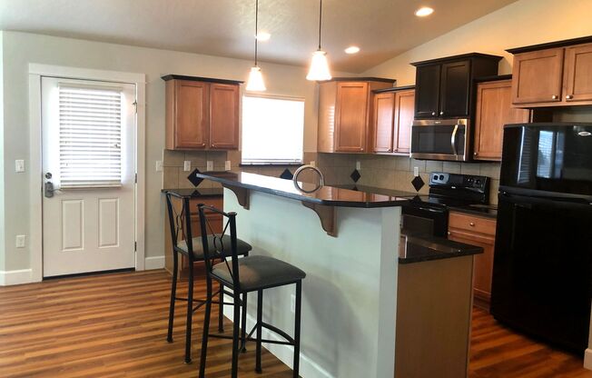 Single Story Home w/Huge Fenced Backyard!