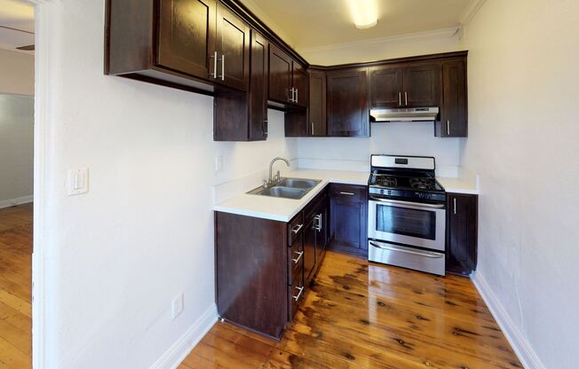 Elk Villas...Newly Remodeled Gorgeous Apartments...Prime Location!