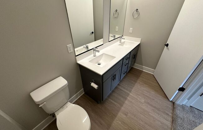 2 beds, 2 baths, 1,170 sqft, $2,450, Unit 214