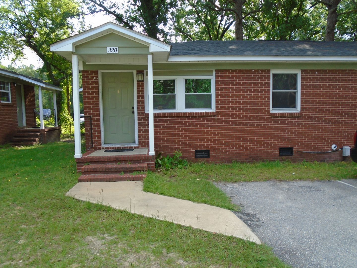 320 Old Shaw Rd.