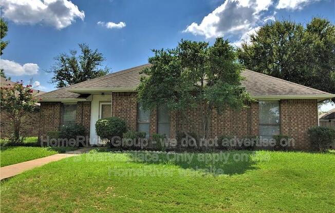 1504 ELIZABETH DR