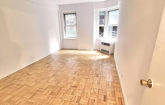 110 E ALT AVE 2