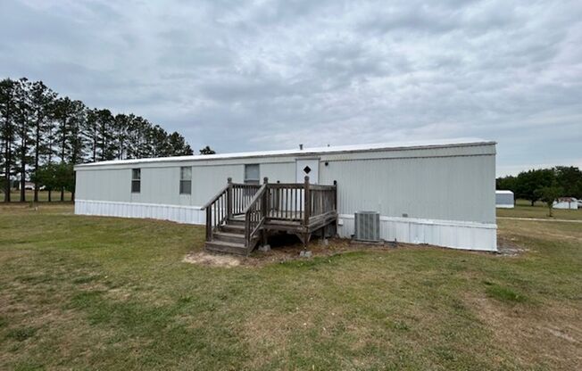 3-bedroom, 2-bath mobile home