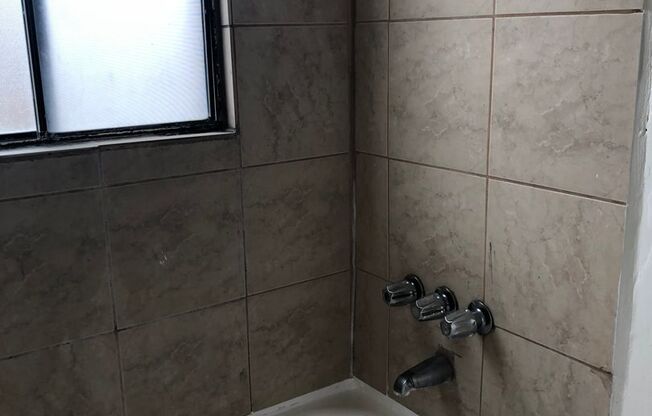 Studio, 1 bath, $1,395, Unit 29