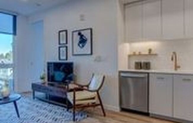 1 bed, 1 bath, 560 sqft, $1,495, Unit 304