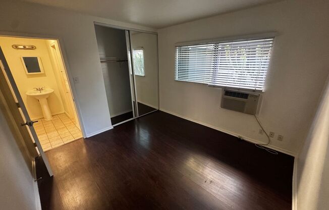 2 beds, 1 bath, 500 sqft, $2,095, Unit 1125-1