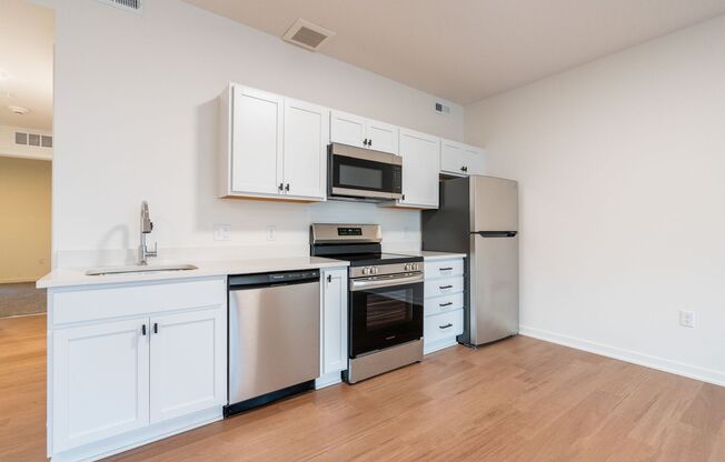 2 beds, 1.5 baths, 965 sqft, $1,495, Unit C (3130) - 102