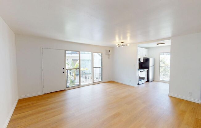 The Clair Manor Apts...Hollywood Hills...Fully Renovated...CALL NOW!