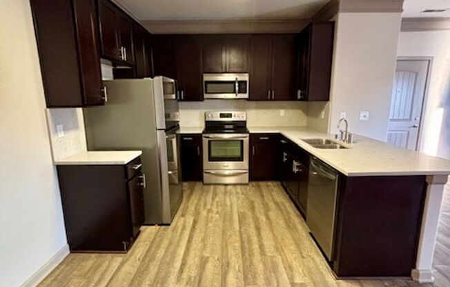 2 beds, 2 baths, 929 sqft, $1,025, Unit 1720-A05