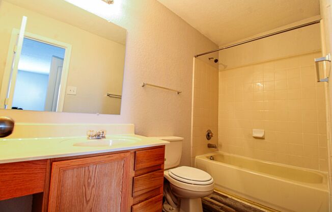 3 beds, 2 baths, $1,750