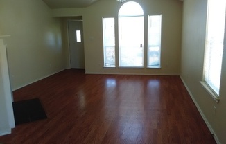 2 beds, 2 baths, $1,200