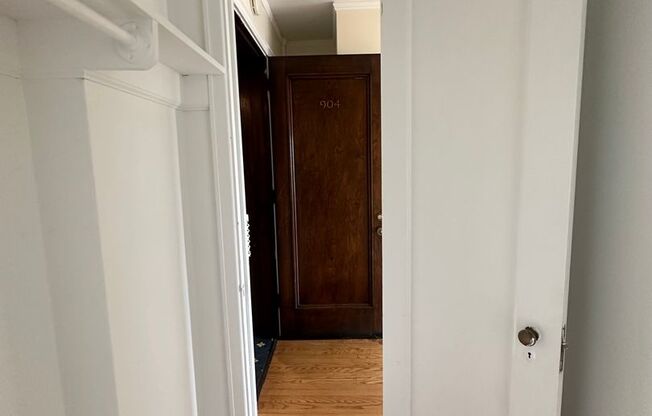 Studio, 1 bath, 301 sqft, $1,350, Unit Wellington 904