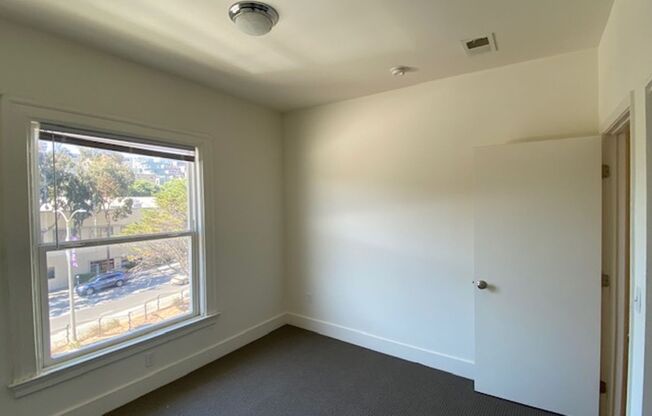 2330 Geary Street LLC