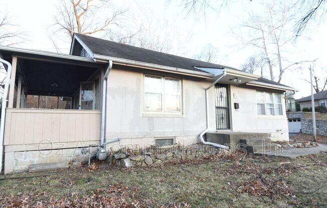 1501 N 22 ST